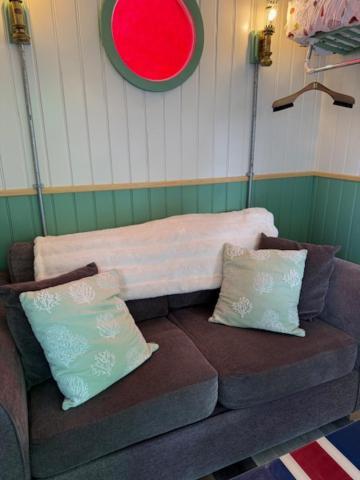 Ted's Shed Apartment